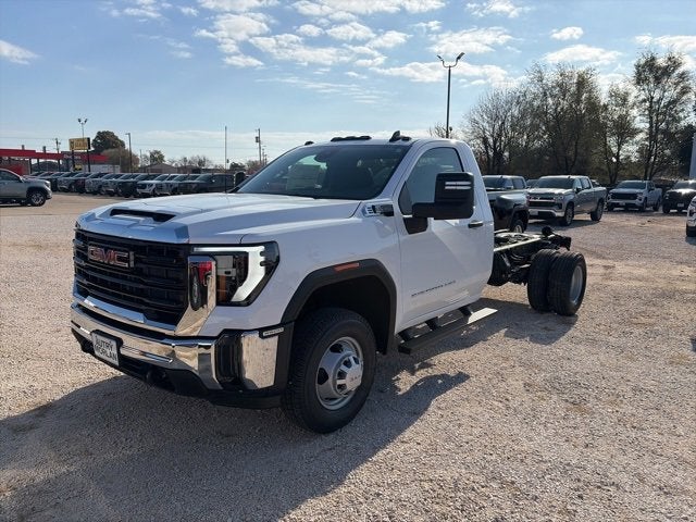 2026 GMC Sierra 3500 HD Chassis Cab Pro