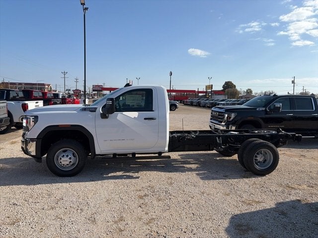 2026 GMC Sierra 3500 HD Chassis Cab Pro