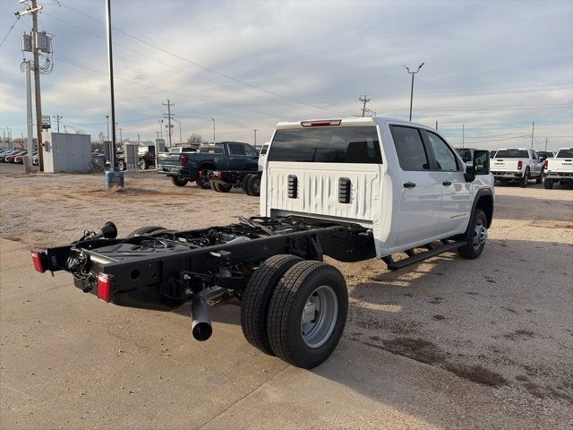 2026 GMC Sierra 3500 HD Chassis Cab Pro