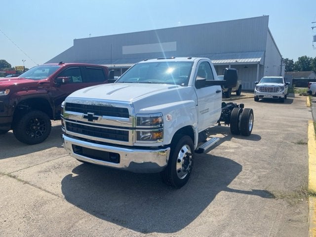 2024 Chevrolet Silverado 5500 HD Work Truck