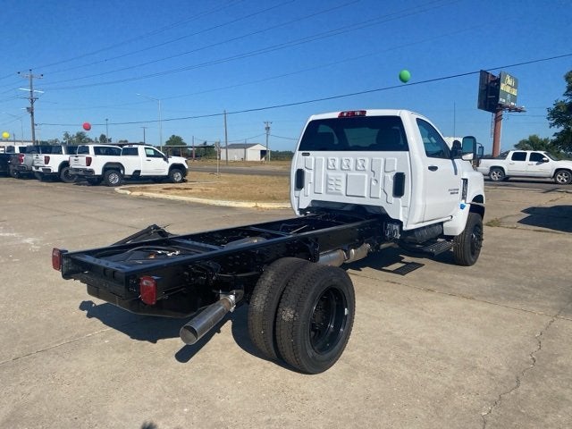 2025 Chevrolet Silverado 5500 HD Work Truck