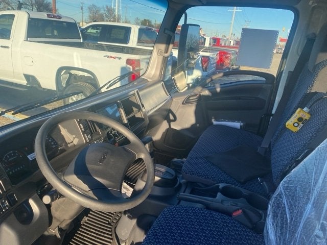 2025 Chevrolet Low Cab Forward 4500 NA