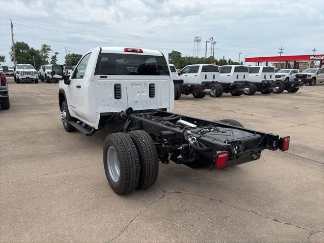 2026 GMC Sierra 3500 HD Chassis Cab Pro