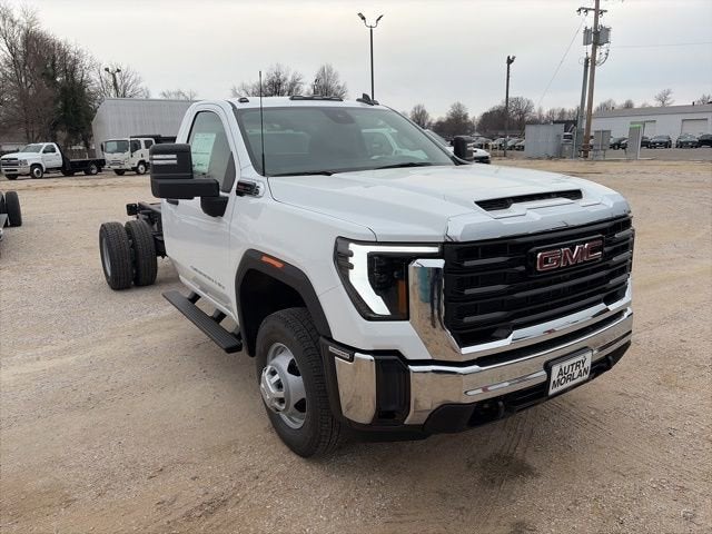 2026 GMC Sierra 3500 HD Chassis Cab Pro