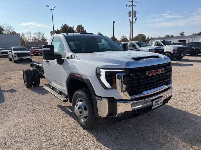 2026 GMC Sierra 3500 HD Chassis Cab Pro