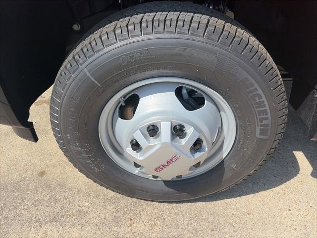 2026 GMC Sierra 3500 HD Chassis Cab Pro