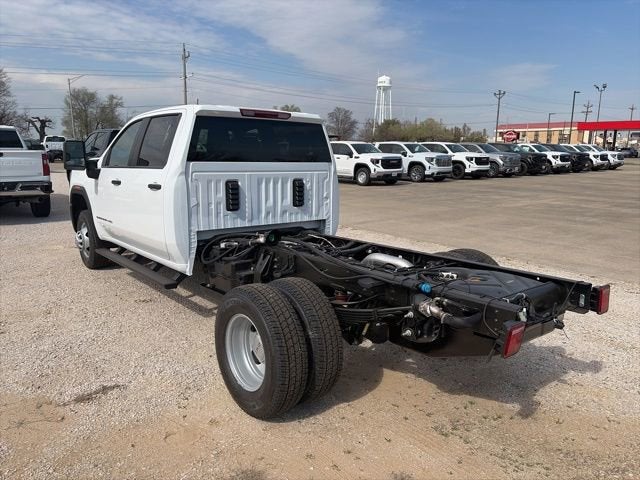 2026 GMC Sierra 3500 HD Chassis Cab Pro
