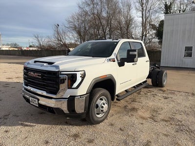 2026 GMC Sierra 3500 HD Chassis Cab Pro