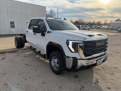 2026 GMC Sierra 3500 HD Chassis Cab Pro