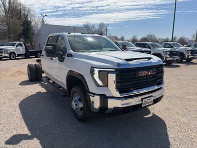 2026 GMC Sierra 3500 HD Chassis Cab Pro