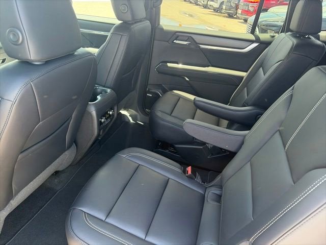 2026 GMC Acadia Elevation - Photo 11