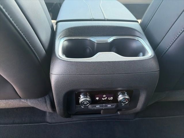 2026 GMC Acadia Elevation - Photo 13
