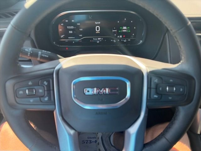 2024 GMC Yukon XL SLT