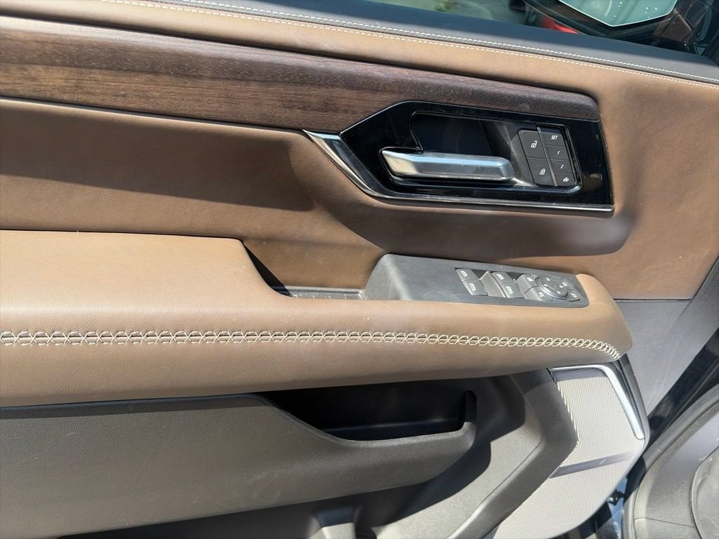 2025 GMC Yukon XL Denali Ultimate