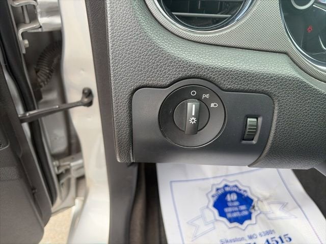 2013 Ford Mustang V6