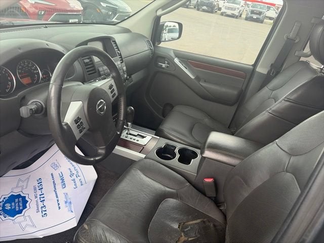 2012 Nissan Pathfinder LE