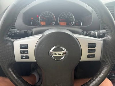 2012 Nissan Pathfinder LE