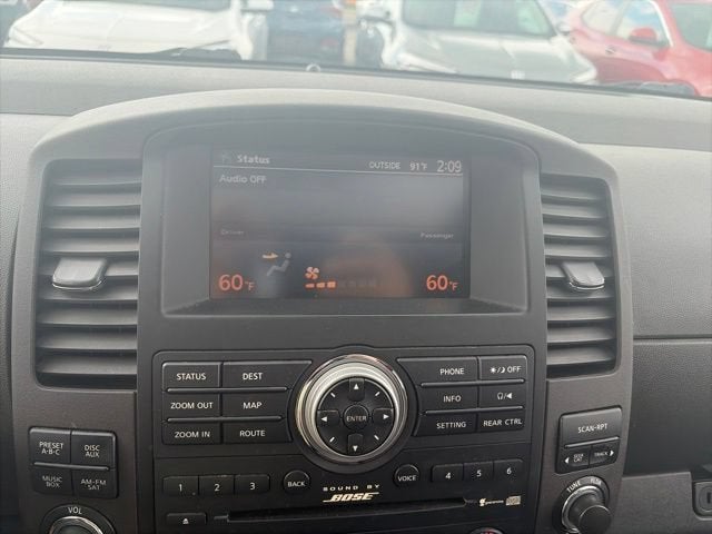 2012 Nissan Pathfinder LE