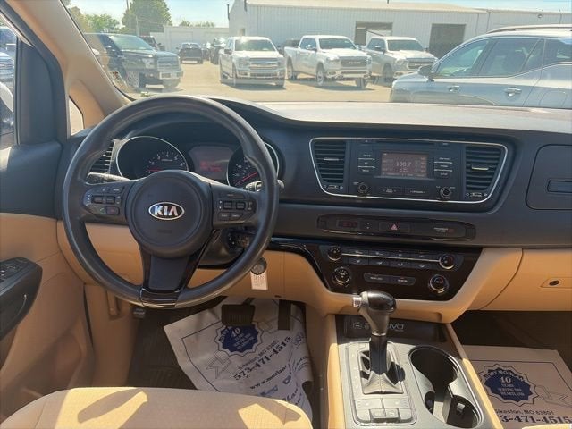 2016 Kia Sedona LX