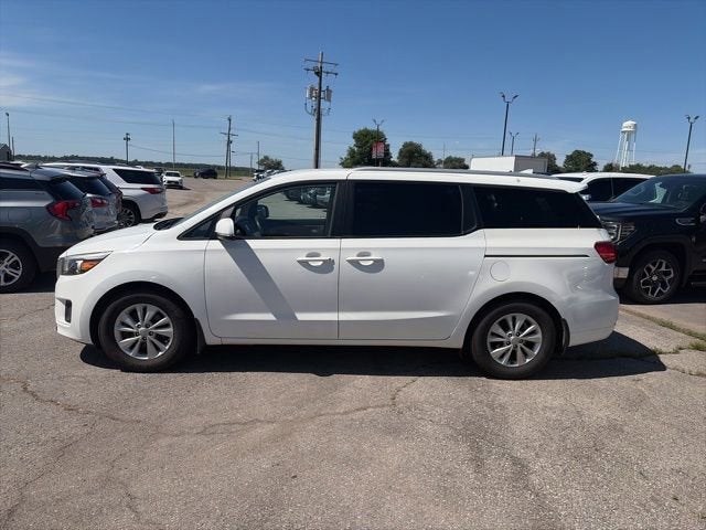 2016 Kia Sedona LX